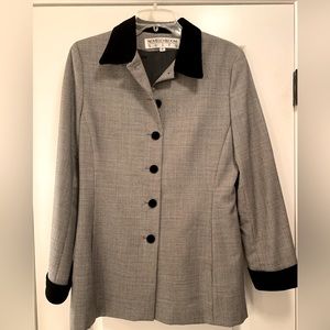 NWOT Noviello Bloom suit jacket